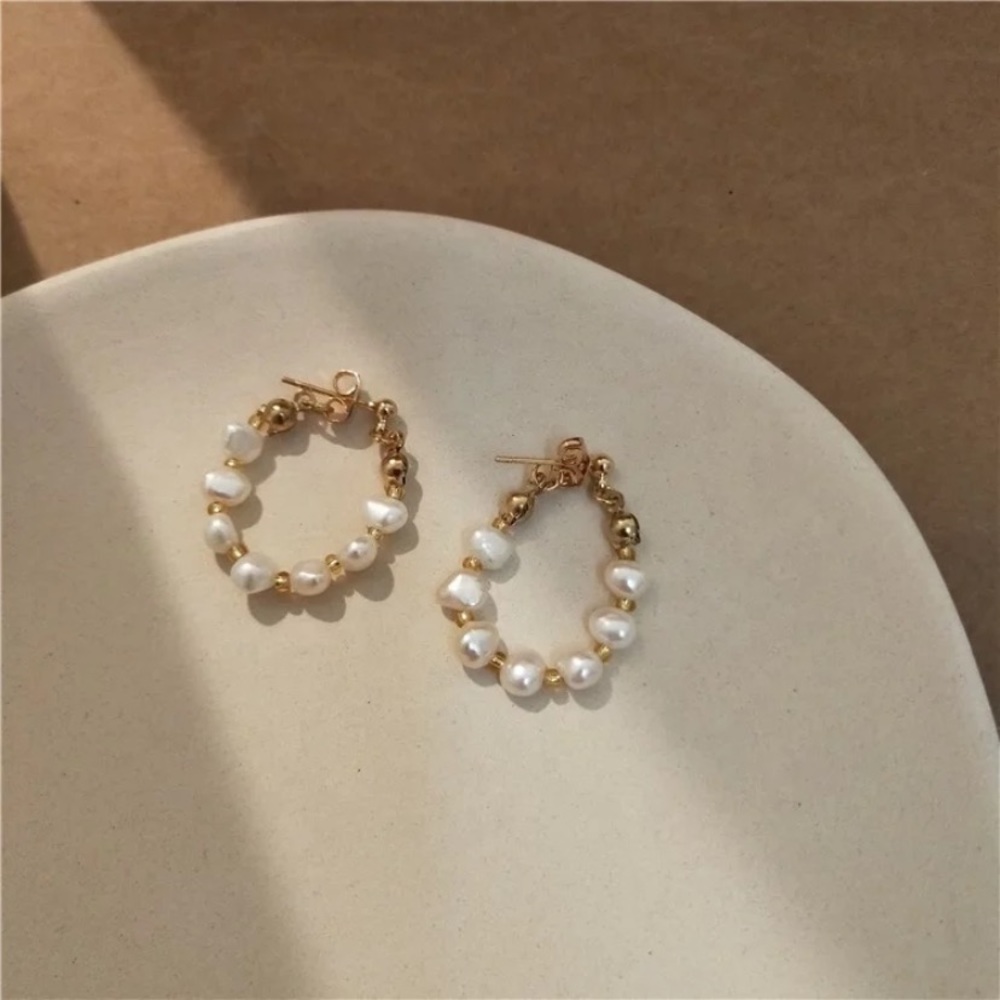 Baroque pearl earrings gold plated